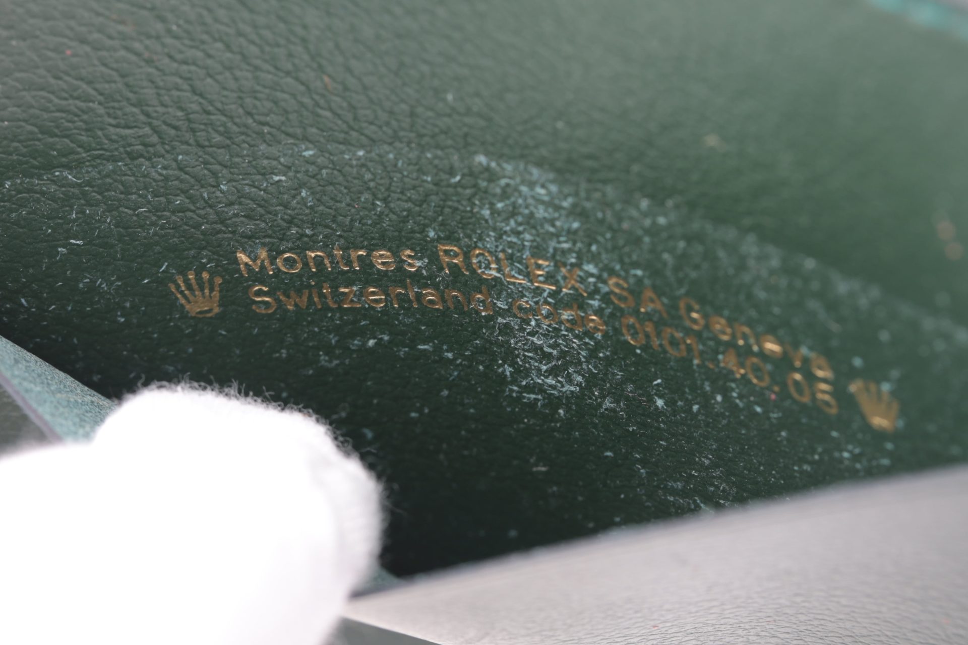 HB31-052 – Rolex Green Leather Warranty Card Holder Wallet – Baer & Bosch Auctions