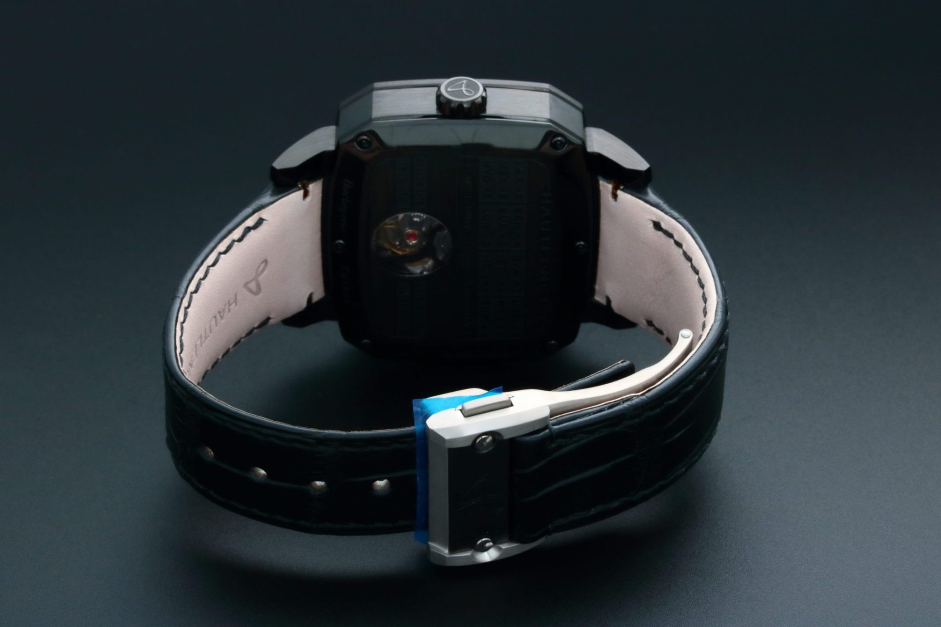3242A-Hautlence-Destination-03-Dual-Time-Watch3_1.jpg