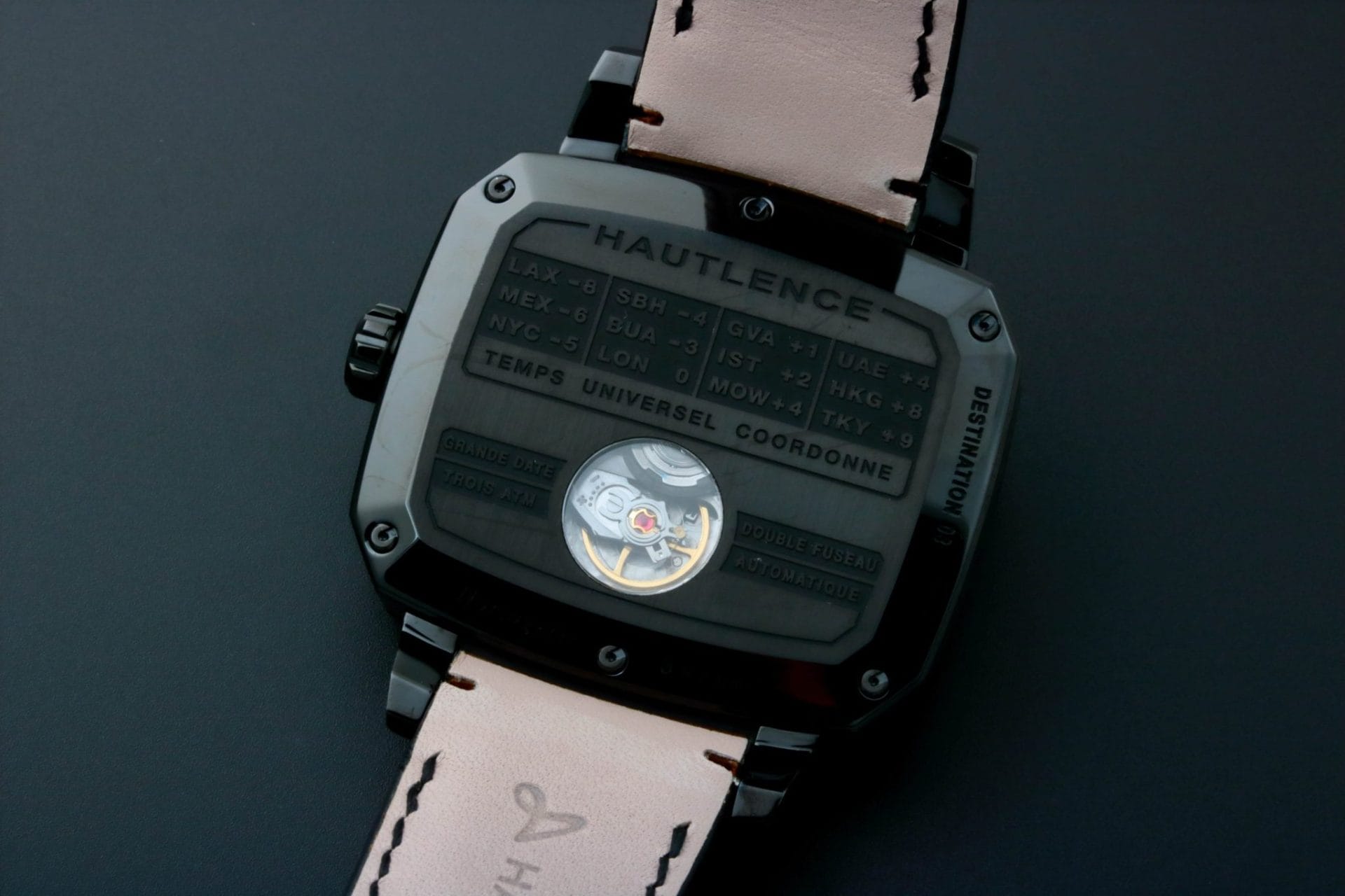 3242A-Hautlence-Destination-03-Dual-Time-Watch4_1.jpg