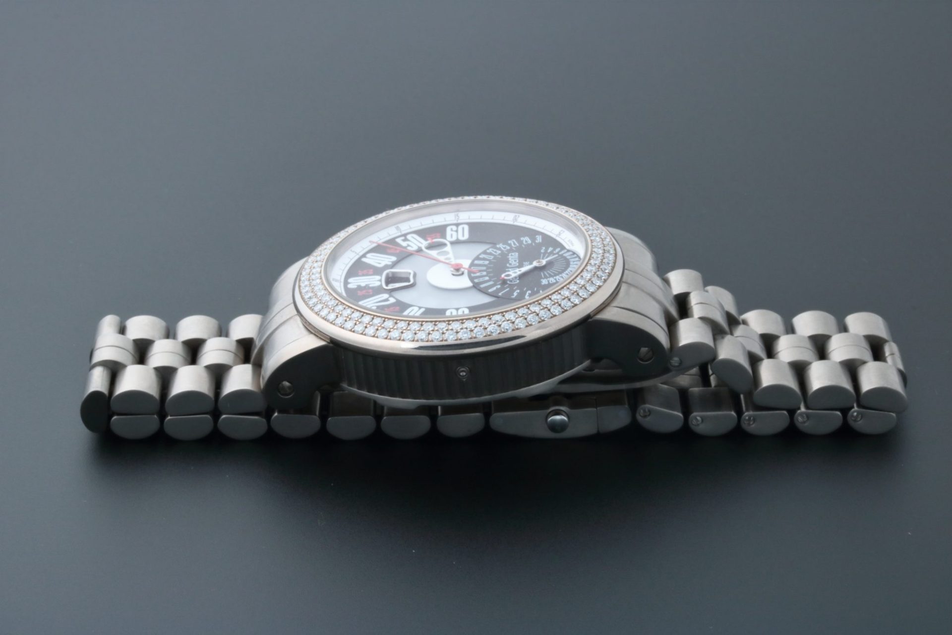 3647-Gerald-Genta-Biretro-Sport-Watch-BSP-Y-86-263-B8BDS02_2.jpg
