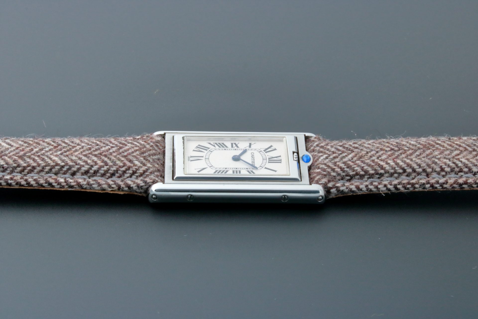 3923-Cartier-Tank-Basculante-Mechanical-Watch-2390_1.jpg