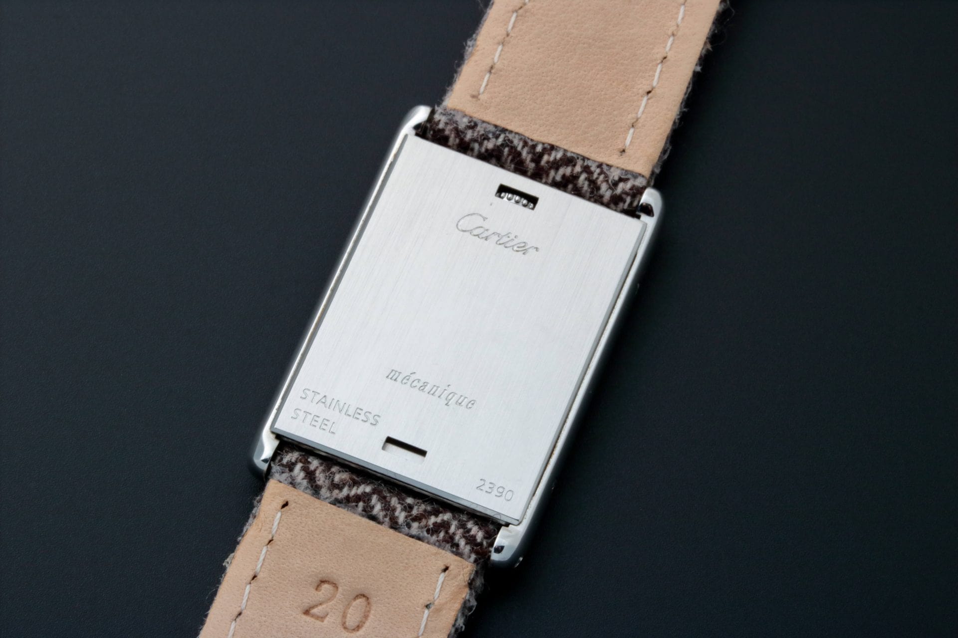 3923-Cartier-Tank-Basculante-Mechanical-Watch-2390_4.jpg