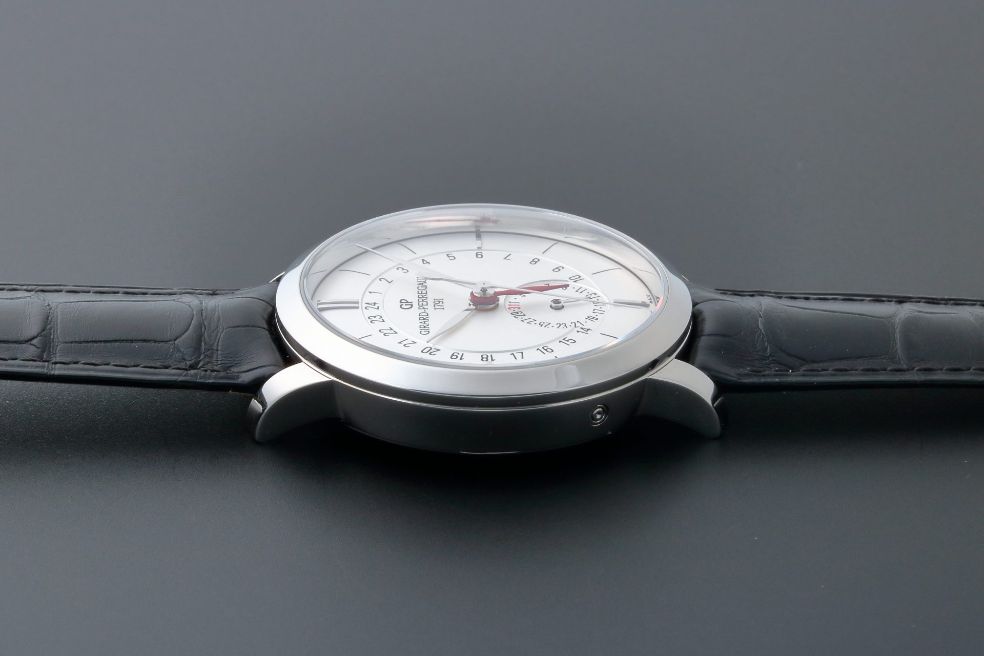3936-Girard-Perregaux-1966-Dual-Time-Watch-49544-11-132-BB60_2.jpg