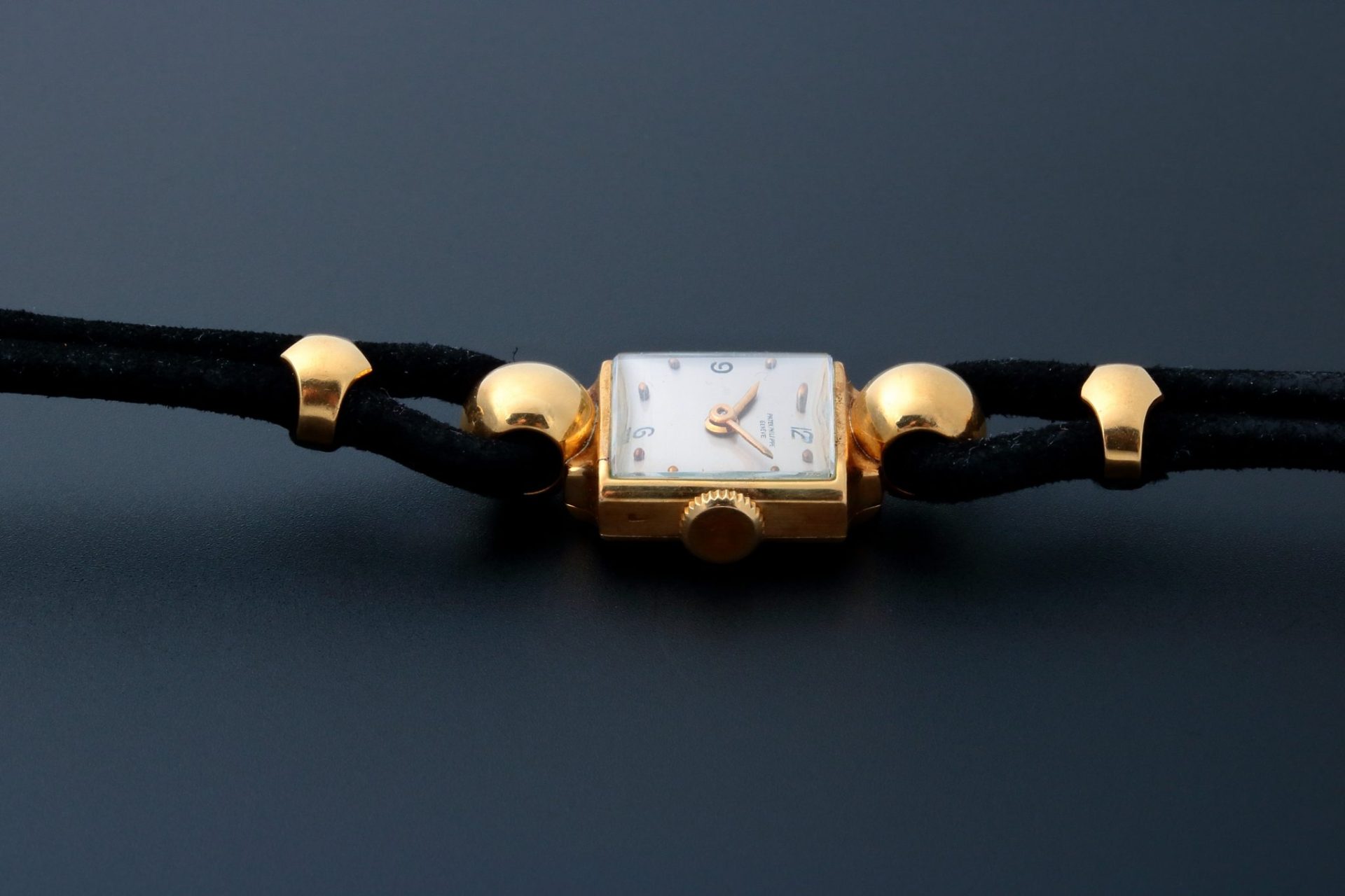 Patek-Philippe-Geneve-18k-Yellow-Gold-Watch1.jpg