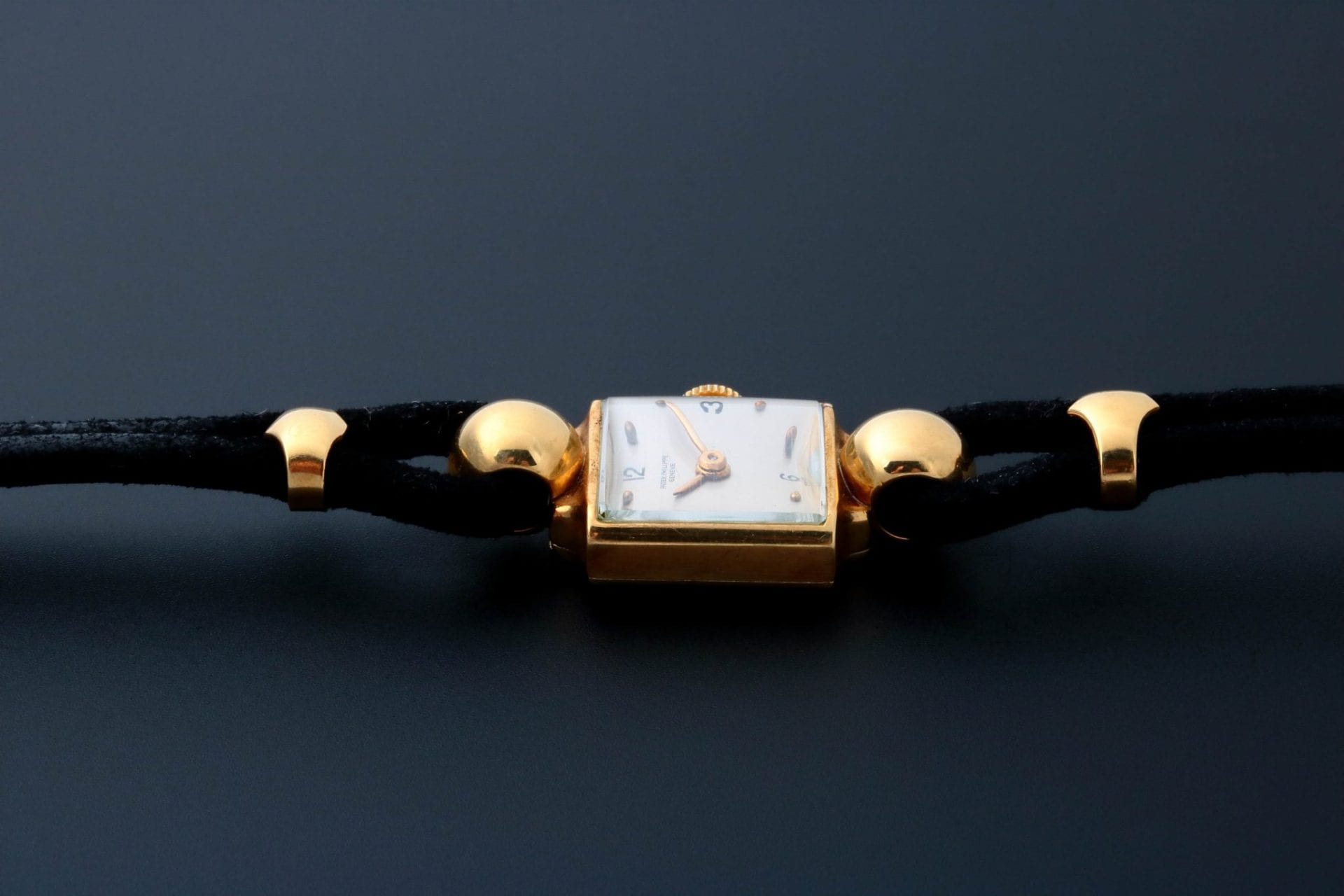 Patek-Philippe-Geneve-18k-Yellow-Gold-Watch2.jpg