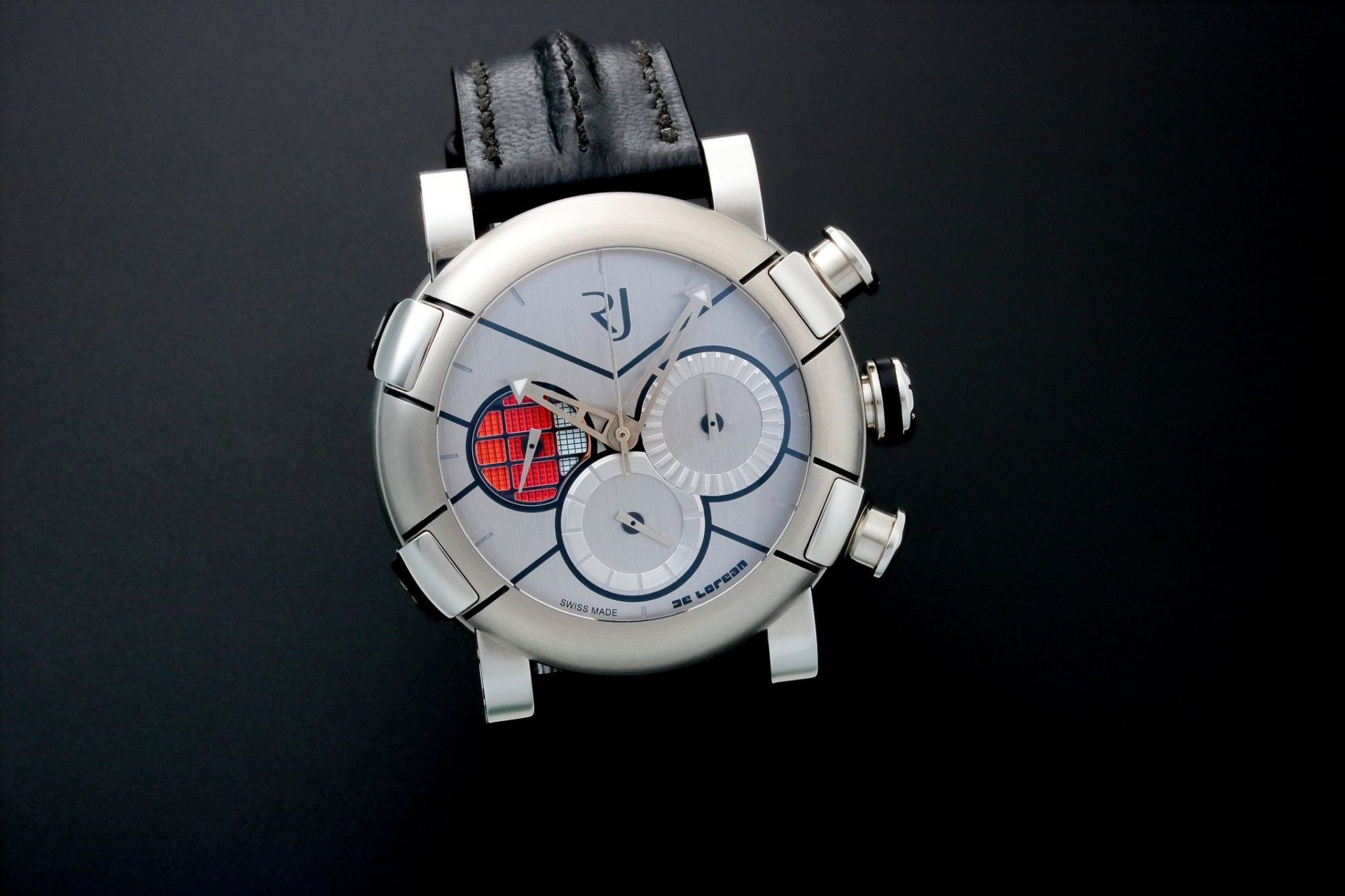 Romain-Jerome-DeLorean-Chronograph-SLV-RED1.jpg
