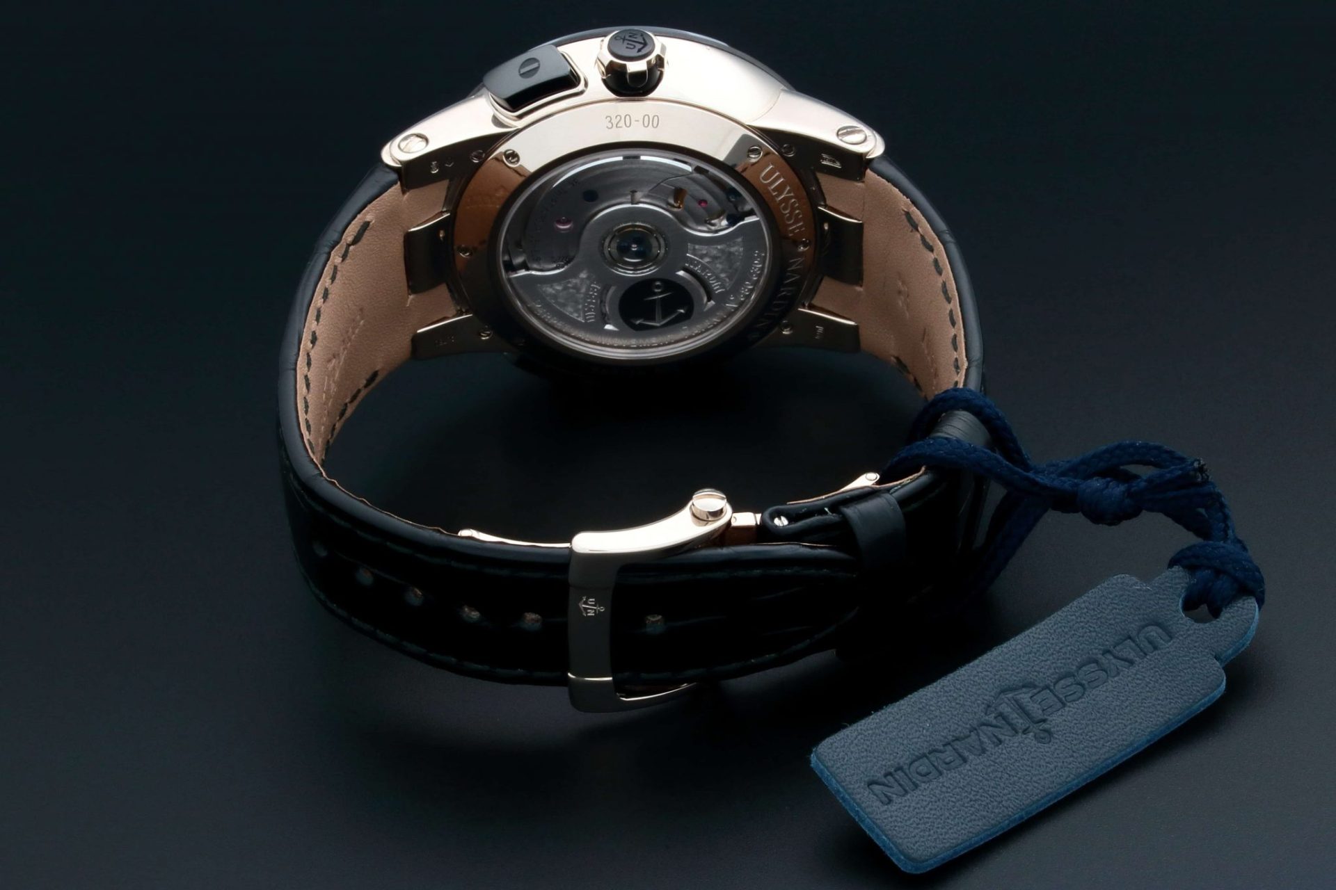 Ulysse-Nardin-El-Toro-Perpetual-Calendar-GMT-BLK-White-Gold1-320-00.jpg