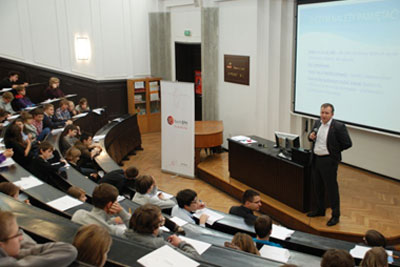 111213.akademia.400x