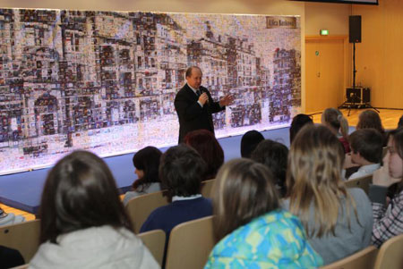 120604.ul.bank.05.450x301