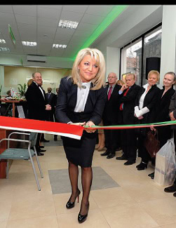 130221.sk.bank.02.251x325