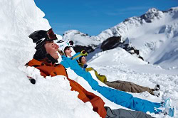 130331.kaunertaler.gletscher.liegen.im.schnee