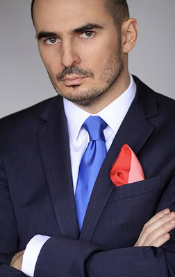 antkiewicz.piotr.aviva.01.252x400