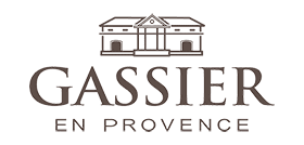 Logo de Gassier en Provence avec une illustration de maison et le texte en brun.