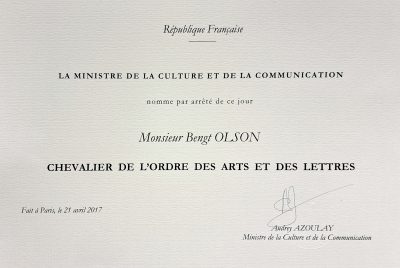 2017-04-21_Konstnären Bengt Olson tilldelades Chevalier de l’ordre des Arts et des Lettres