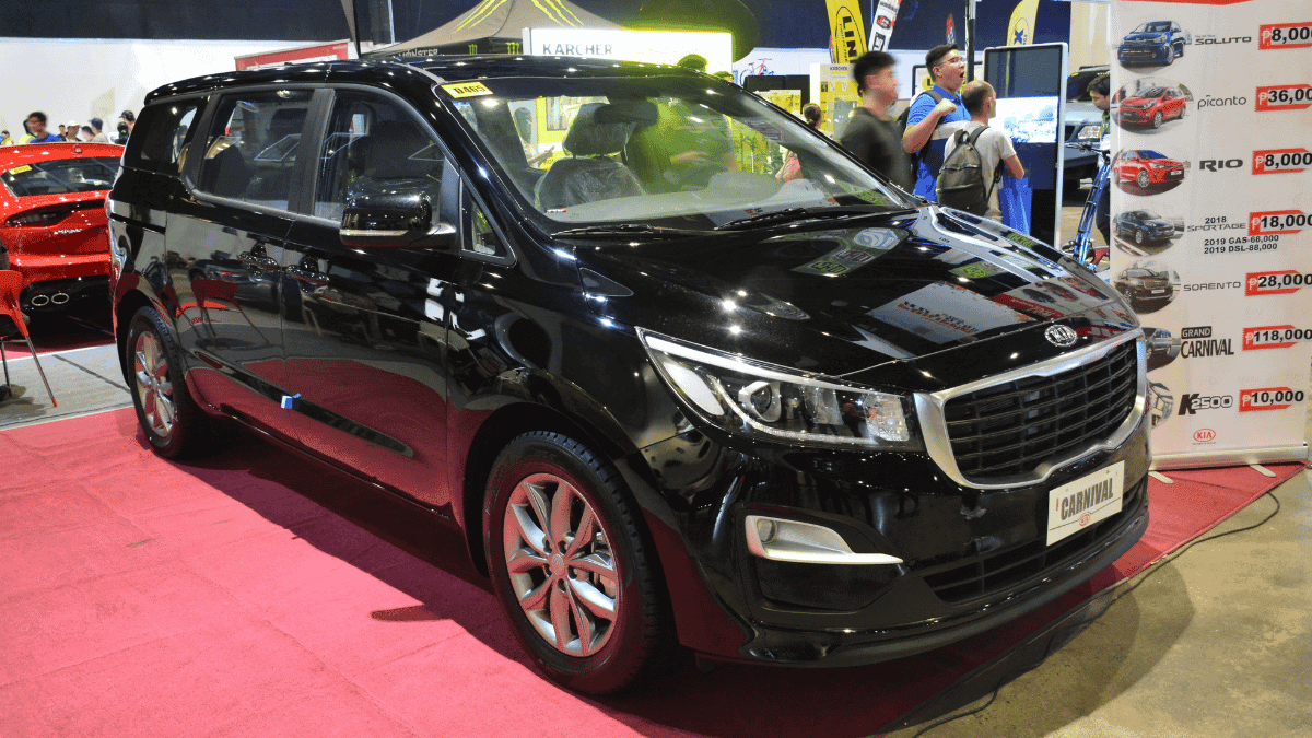 kia-carnival KIA Carnival