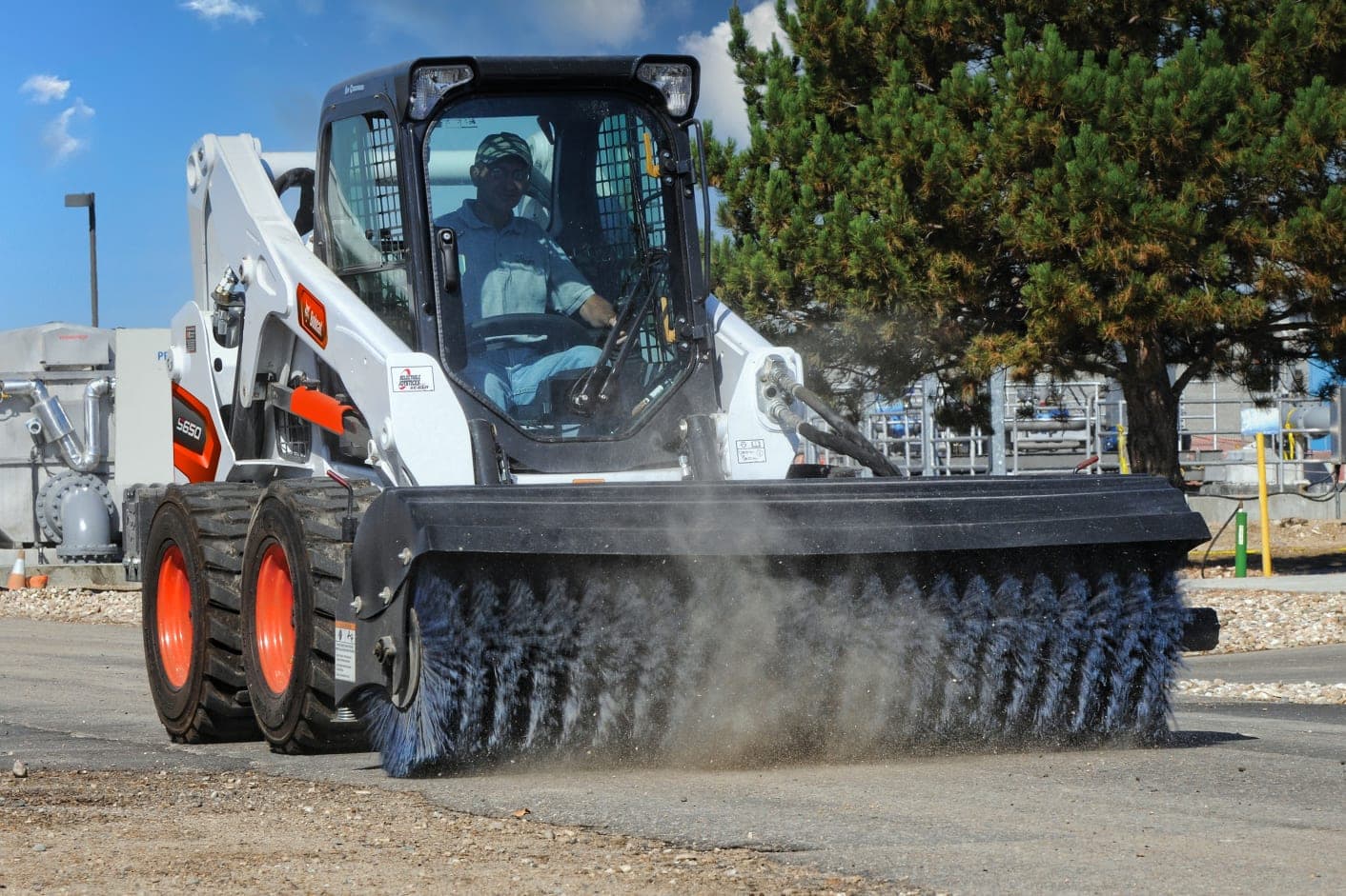 Browse Specs and more for the Bobcat S650 Skid-Steer Loader - Bobcat of Atlanta