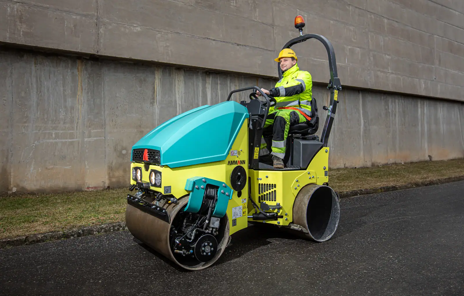 Browse Specs and more for the Ammann ARX 16-2 Light Tandem Vibratory Roller - Bobcat of Atlanta