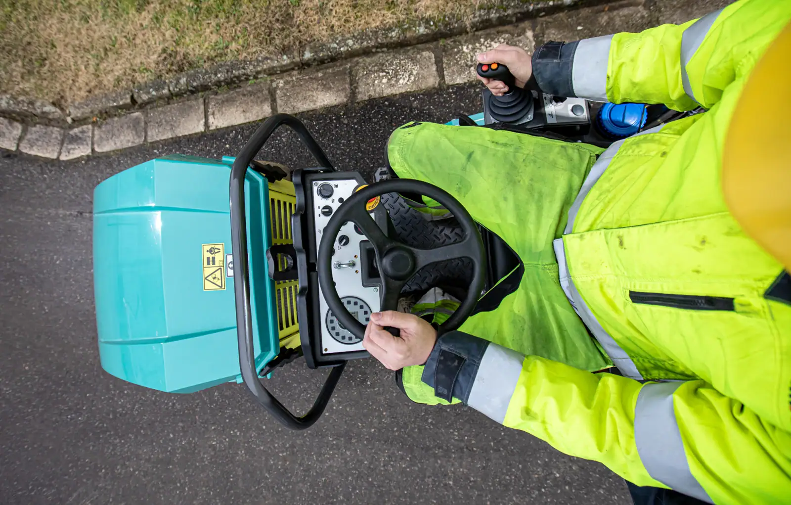 Browse Specs and more for the Ammann ARX 16-2 Light Tandem Vibratory Roller - Bobcat of Atlanta
