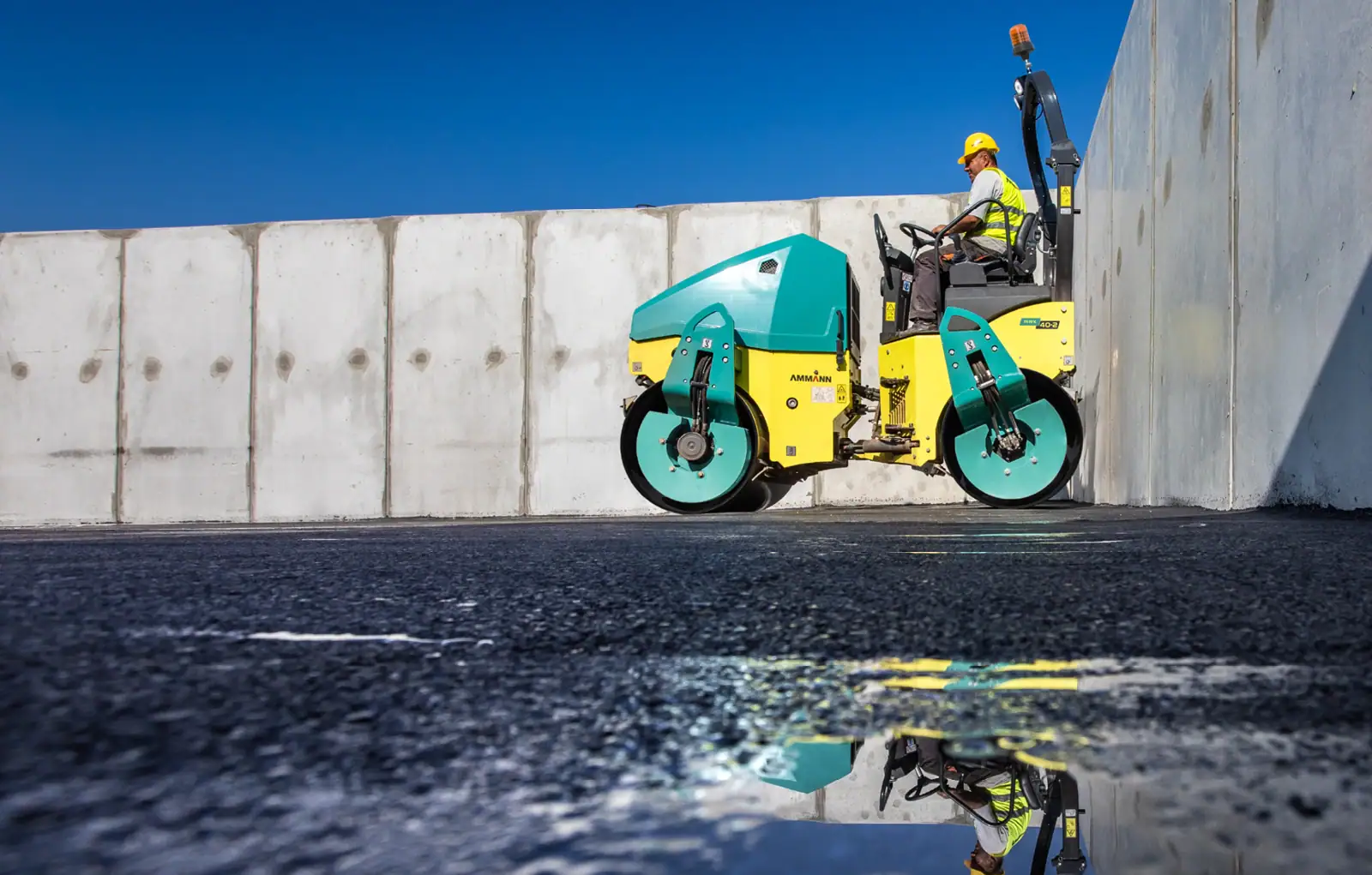 Browse Specs and more for the Ammann ARX 40-2 Light Tandem Vibratory Roller - Bobcat of Atlanta