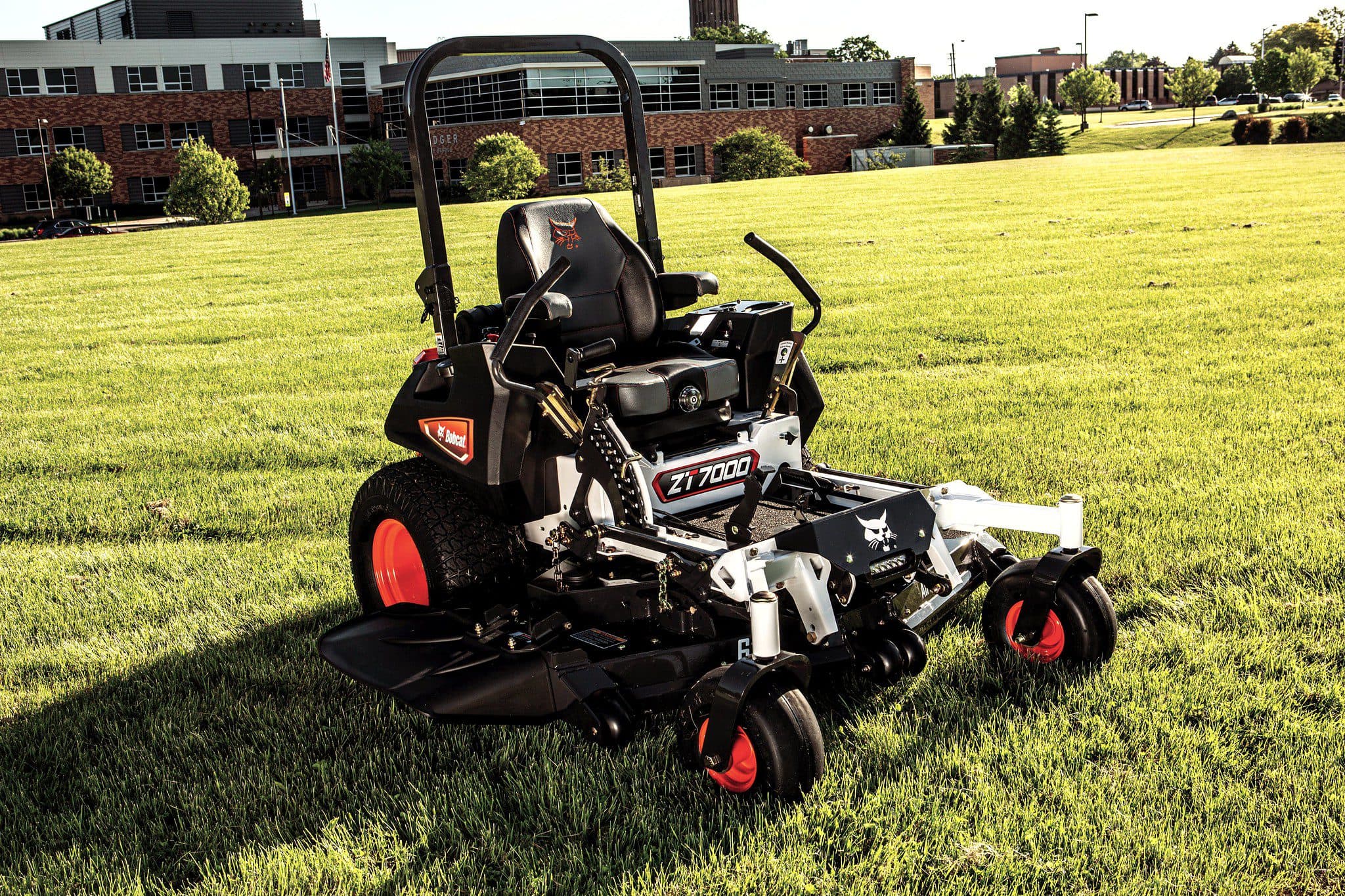 Browse Specs and more for the Bobcat ZT7000 Zero-Turn Mower 72″ – ZT7072SP - Bobcat of North Texas