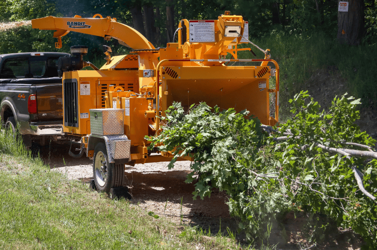 Browse Specs and more for the Bandit INTIMIDATOR™ 12XP – Towable Chipper - Bobcat of North Texas