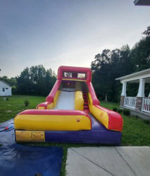 1000036883 1750645893 Great Summer Splash Waterslide