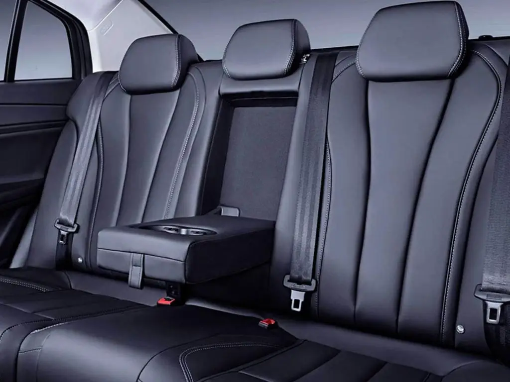 Caoa Chery Arrizo 6 2025 – Conforto e sofisticação a serviço dos seus trajetos executivos.