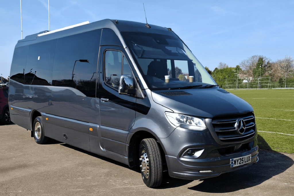 19 Seater Minibus Hire London