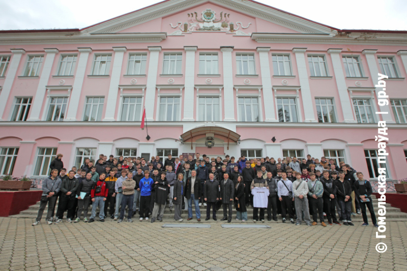 &laquo;Гомельская праўда&raquo; побывала в гостях у будущих аграриев 