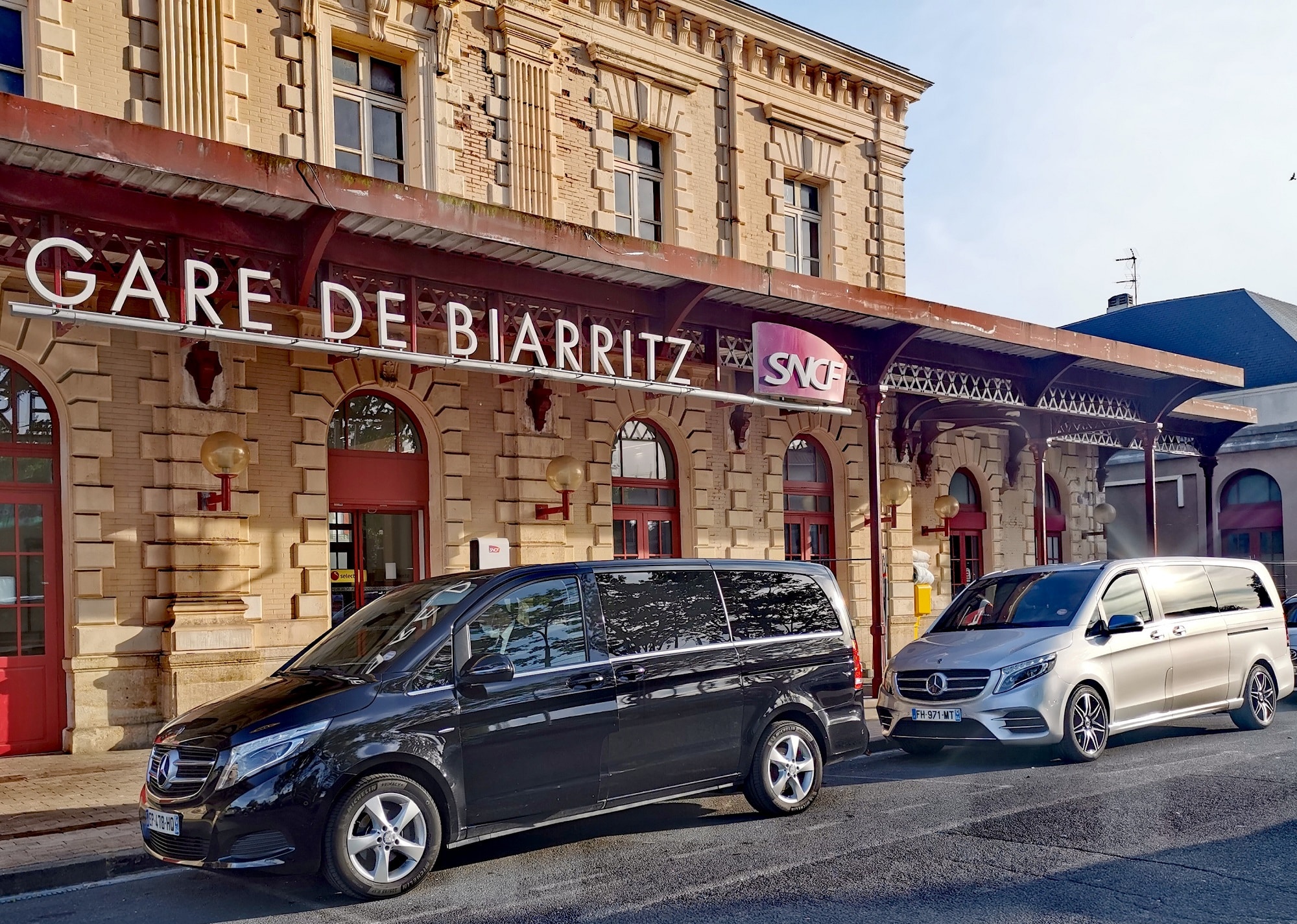 Taxi-transport-groupe-Gare-Biarritz