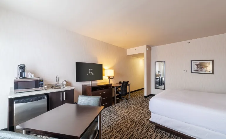 C Hotel Select King Room (3)