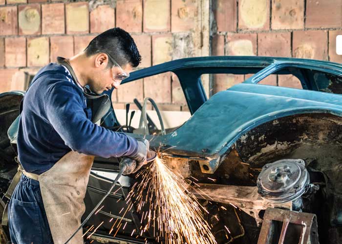 Tolerie auto à Echallens