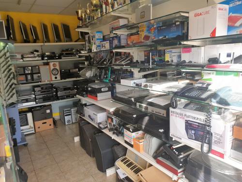 8b Laden hinten