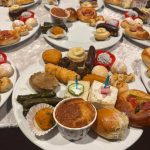 Nikah Kokteyl Fiyatı 34.900 TL: 100–120 Kişi İçin 10 Bistro Masalı Şık İkram ve Akıcı Servis Paketi