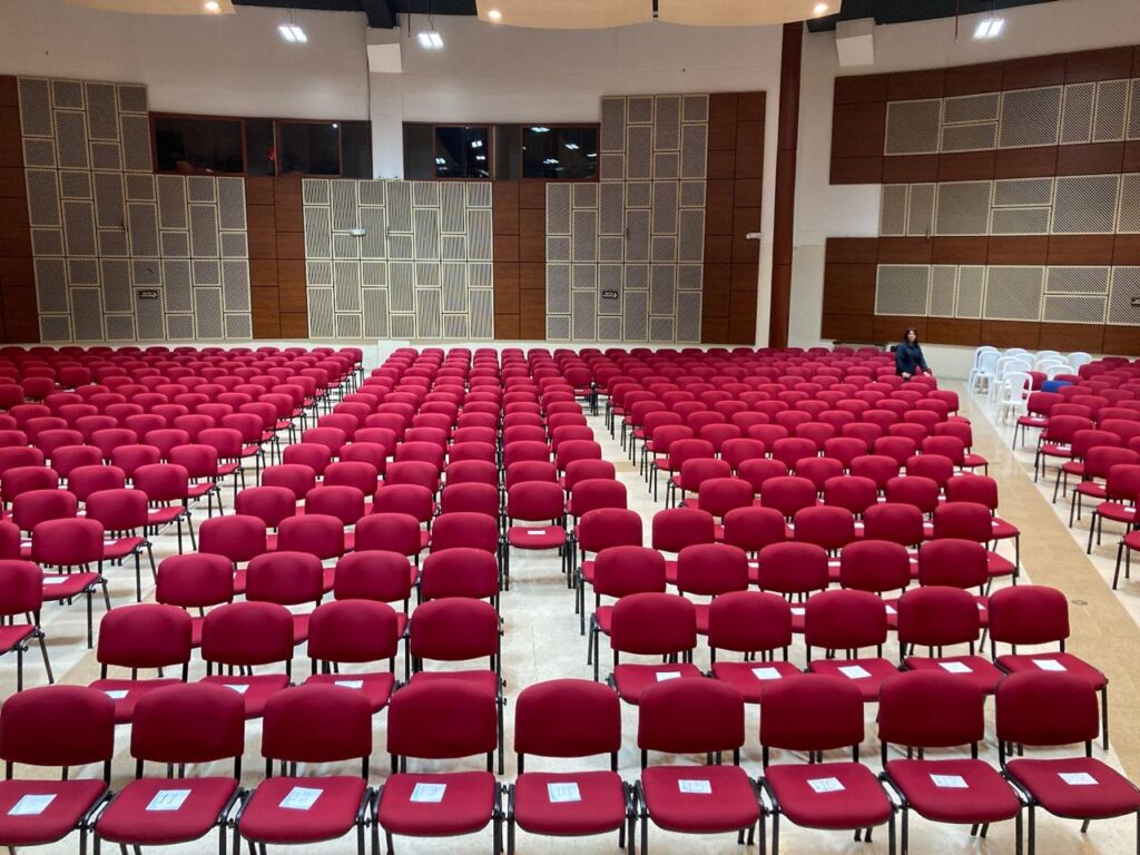 Centro Empresarial y de Negocios