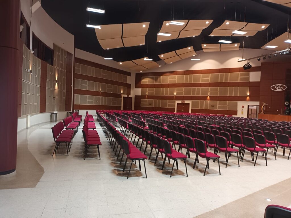 Centro Empresarial y de Negocios