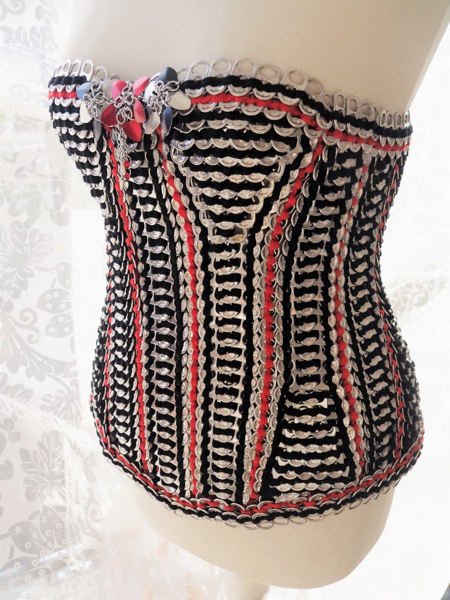 Red-Silver Covering Corsage - Körperschmuck von Chain-Elle Art's. Dein Schmuckstück