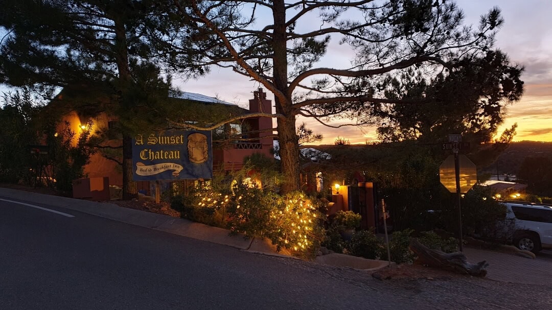 A Sunset Chateau / Sedona