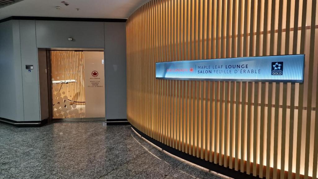 Maple Leaf Lounge in Frankfurt