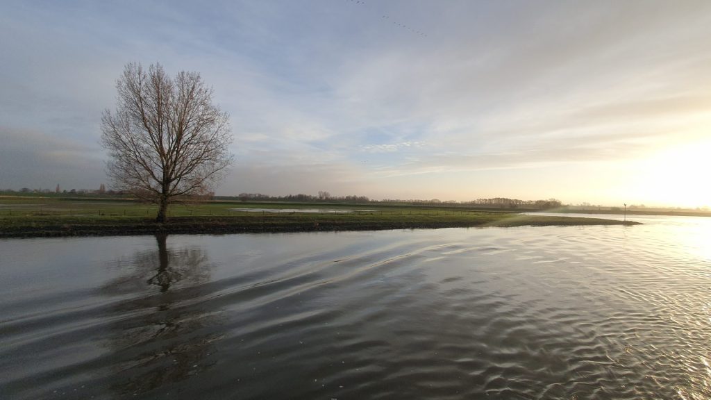 Flusskreuzfahrt bei bestem Wetter