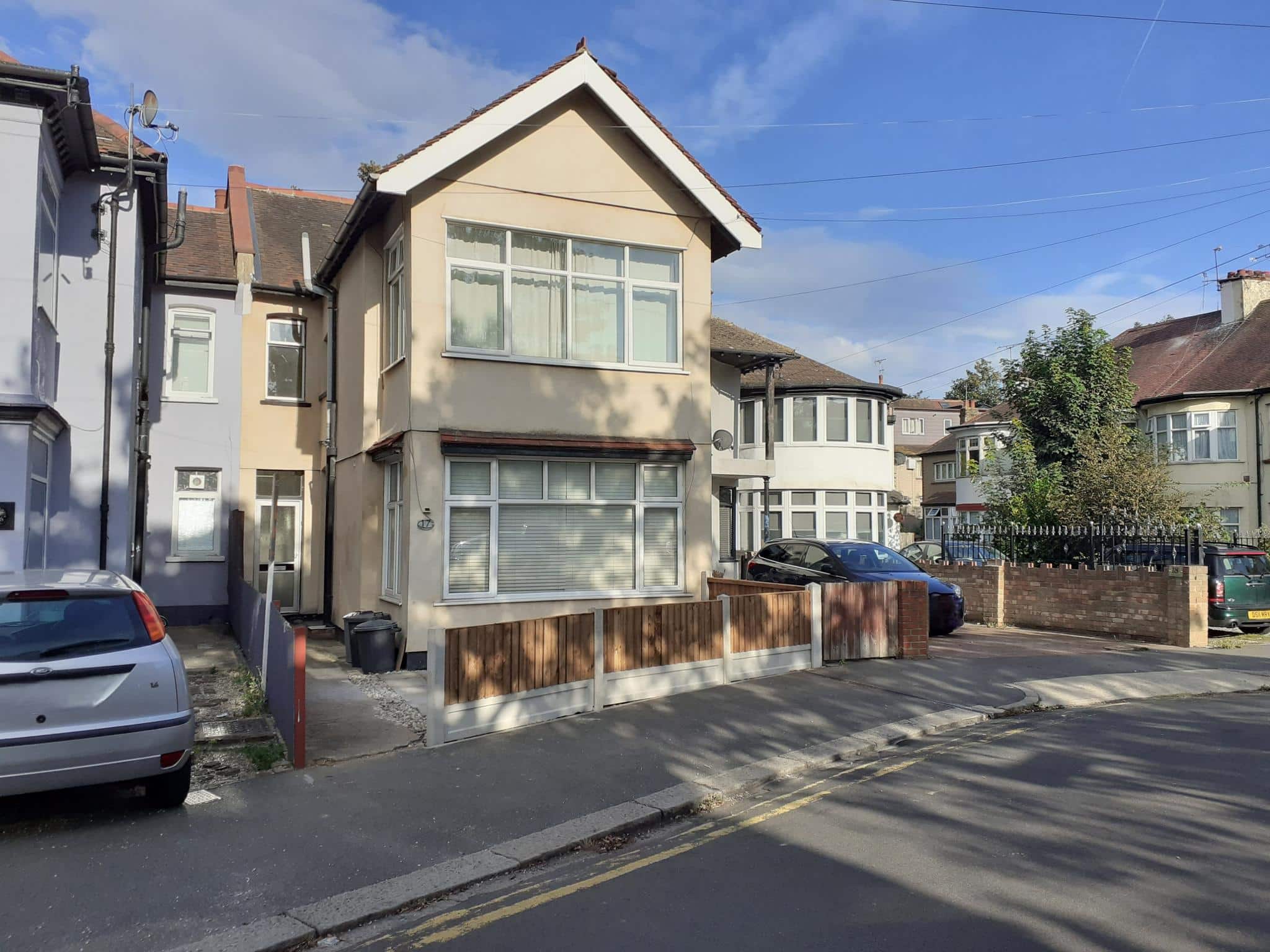 Flat for sale in Southend-on-sea, Essex