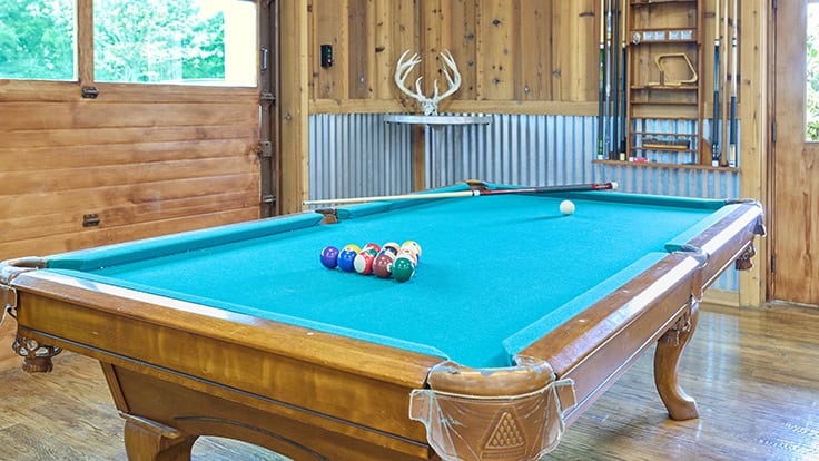 pool table at the Choctaw Hunting Lodge