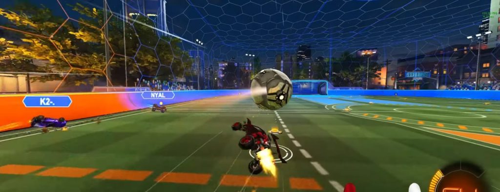 Oranges Rocket League Auto im Garagenmenü
