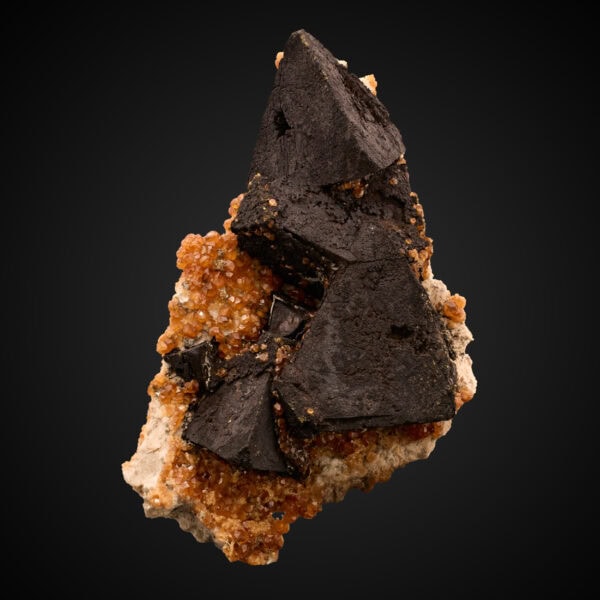 Helvite, Garnet v. Spessartine