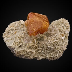 Scheelite, Muscovite
