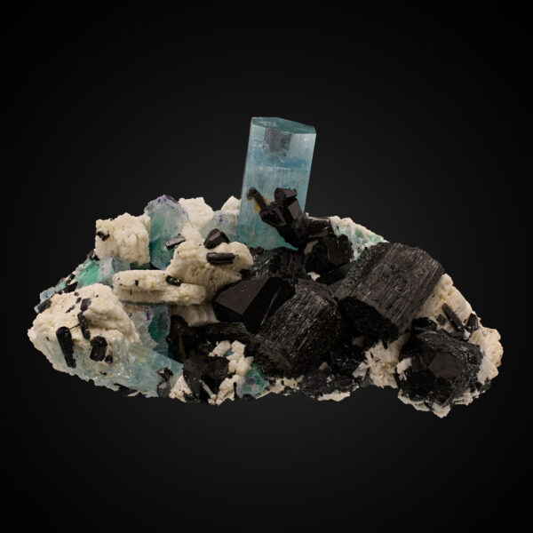 Beryl v. Aquamarine, Schorl, Fluorite