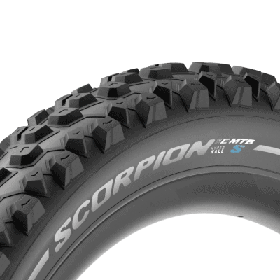 Pirelli Scorpion E-MTB Soft and Loose (SmartGRIP Gravity) TLR