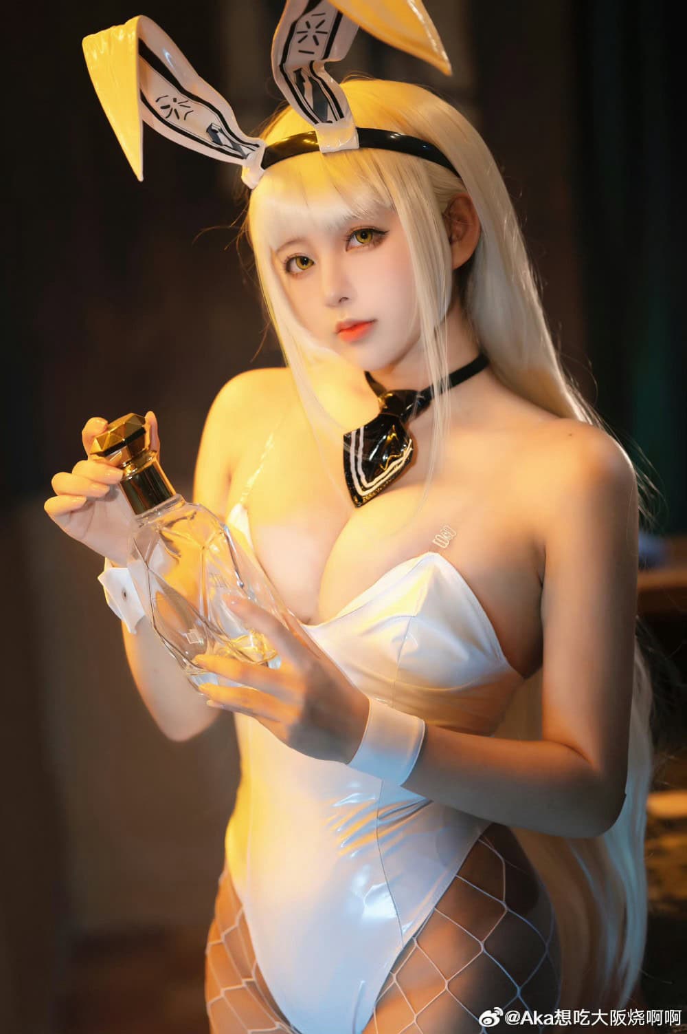 COSPLAY 战斗结束后要一起喝一杯吗 Nikke:胜利女神 布兰尔@Aka想吃大阪烧啊啊