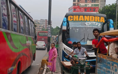 বাবুবাজার-কদমতলী রুটে তীব্র যানজট: দেখার কেউ নেই, চরম দুর্ভোগে রোগী ও কর্মজীবীরা