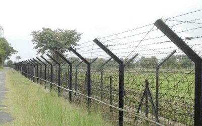 দিনাজপুর বিরল সীমান্ত এলাকা থেকে দু’বাংলাদেশীকে ধরে নিয়ে গেছে বিএসএফ এর প্রতিবাদে তাৎক্ষণিক দু’ভারতীয়কে আটক করেছে গ্রামবাসী